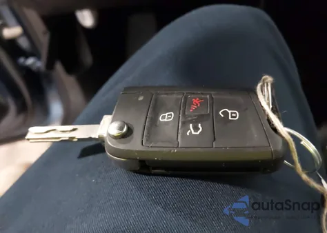 2018 Volkswagen Tiguan 2.0T S из США, поврежденный, VIN 3VV1B7AX3JM021346